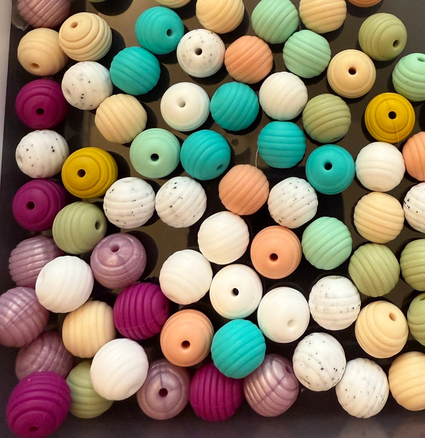 15mm round specialty beads -  Ribbed beads