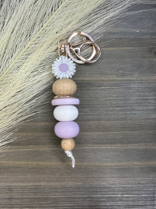 Speckled lavender daisy keychain