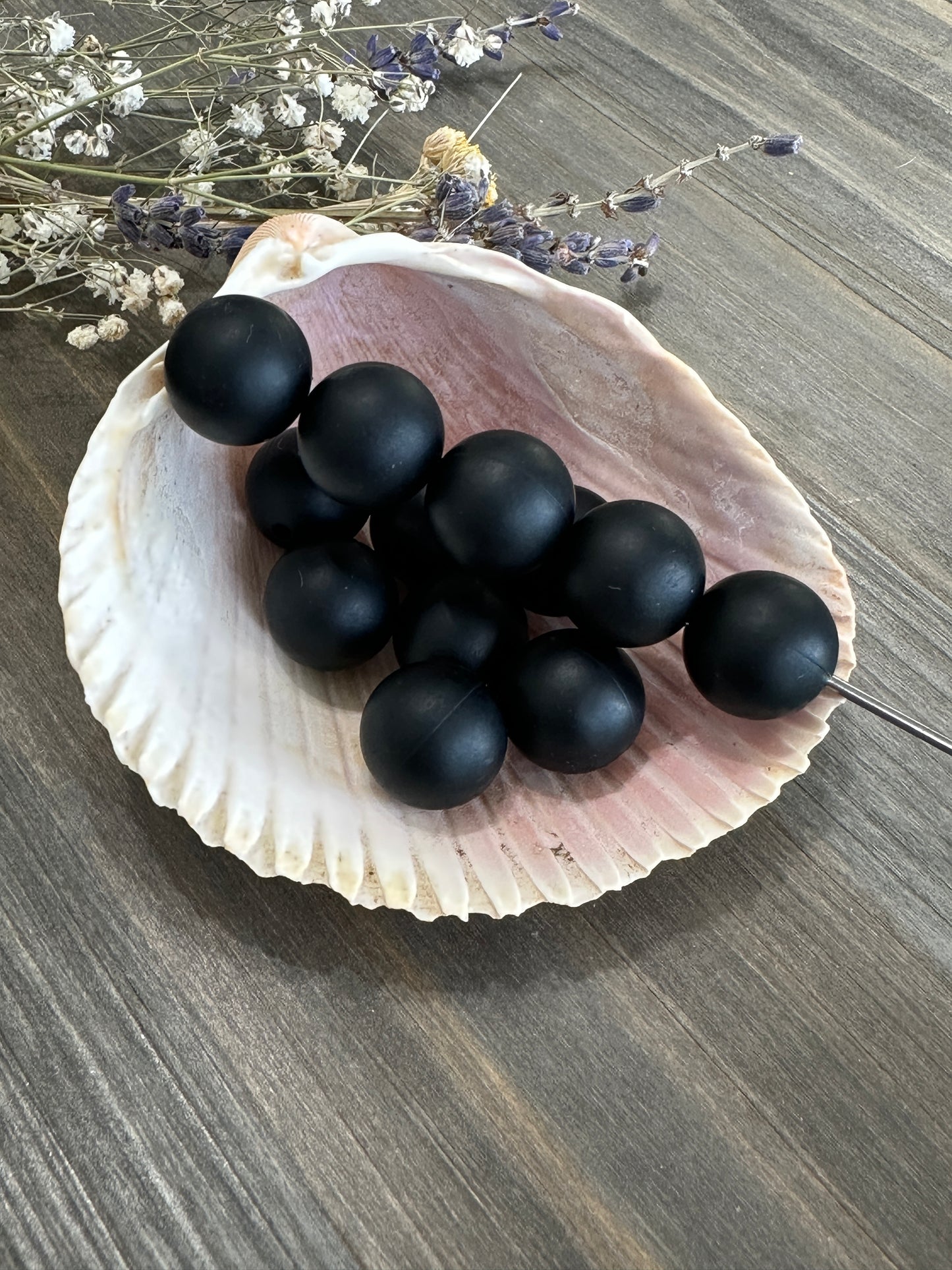 Solid Color Beads - Black #27