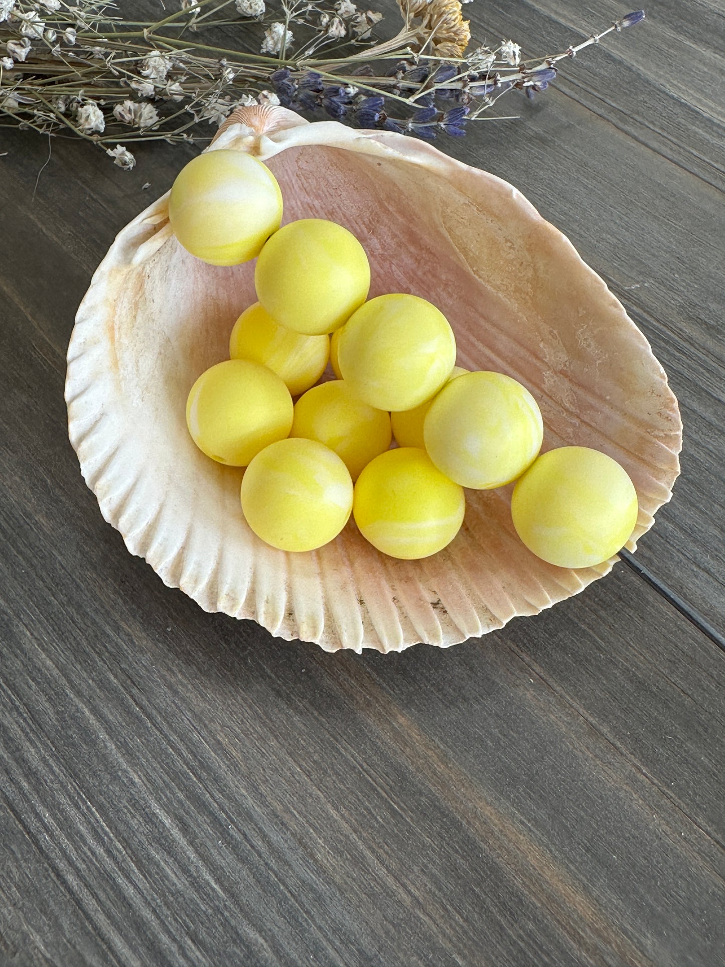 Solid Color Beads - Lemon Swirl #144