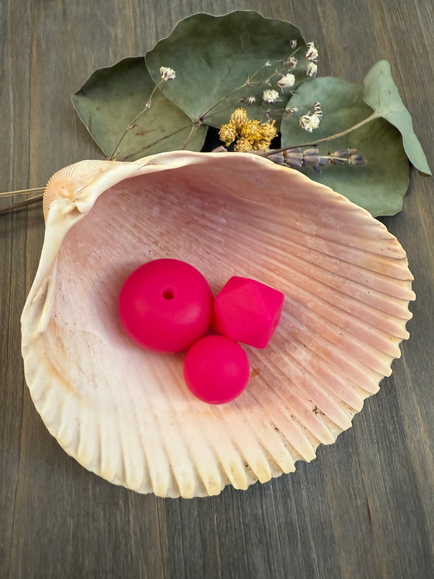 Solid Color Beads -  Fuchsia #18