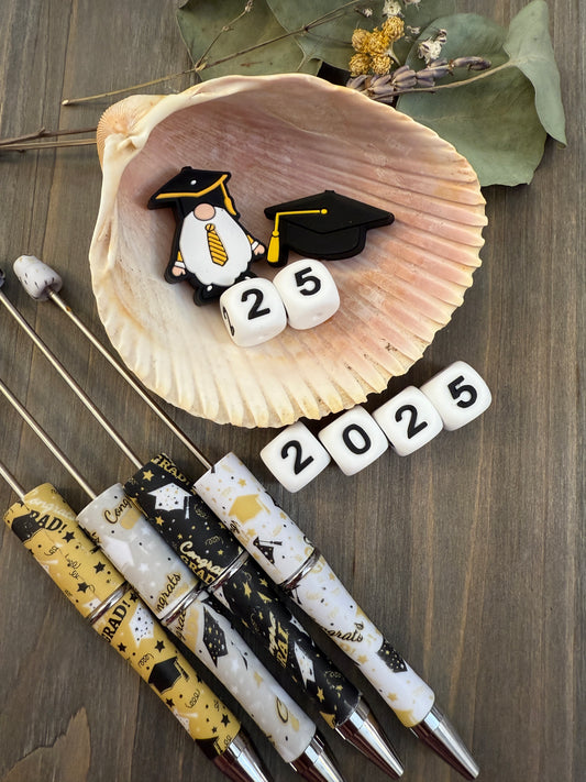 Graduation 2025 Vertical Numbers - 12mm Specialty Beads