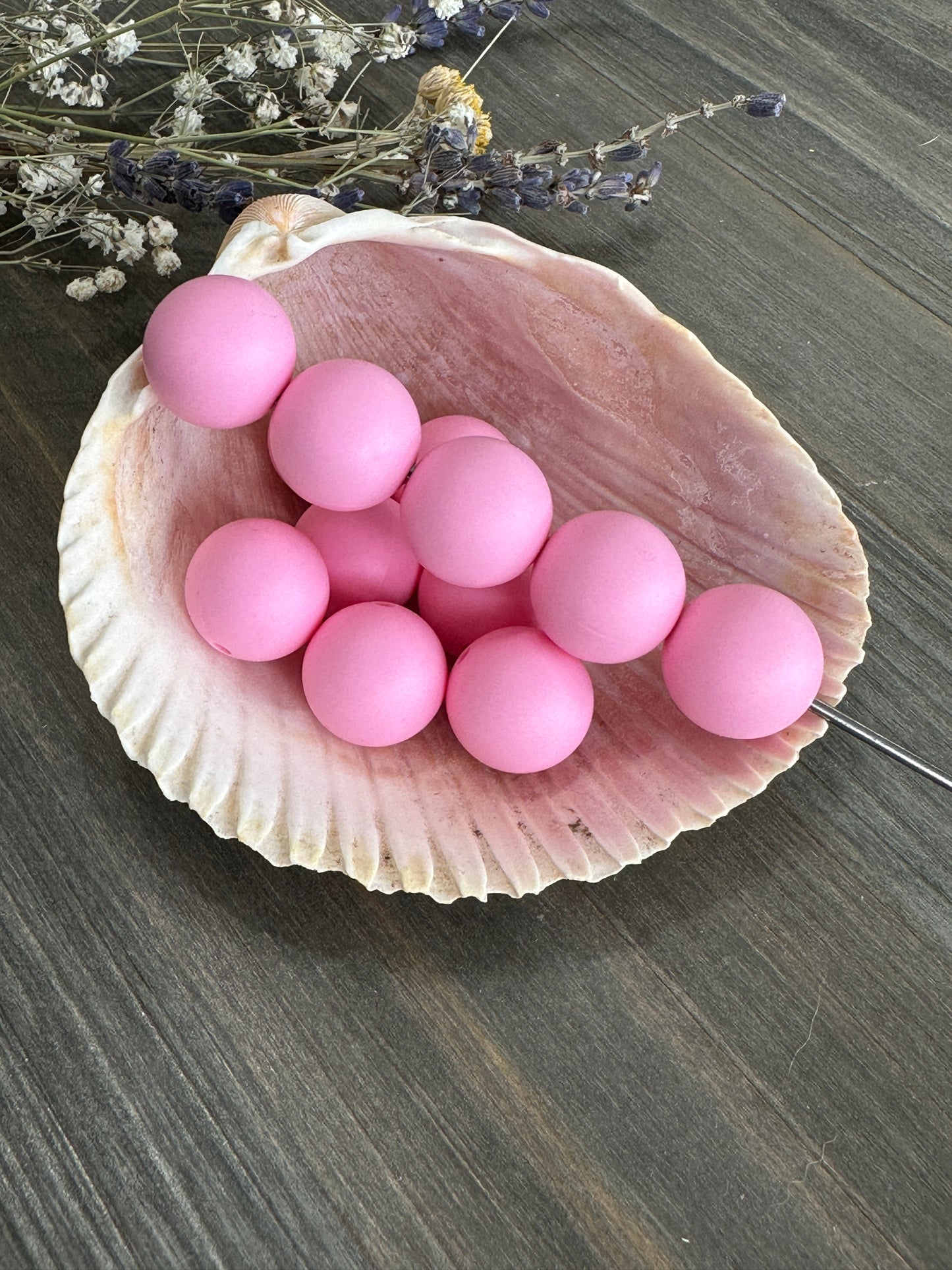 * 15mm round solid beads - Bubblegum Pink #72