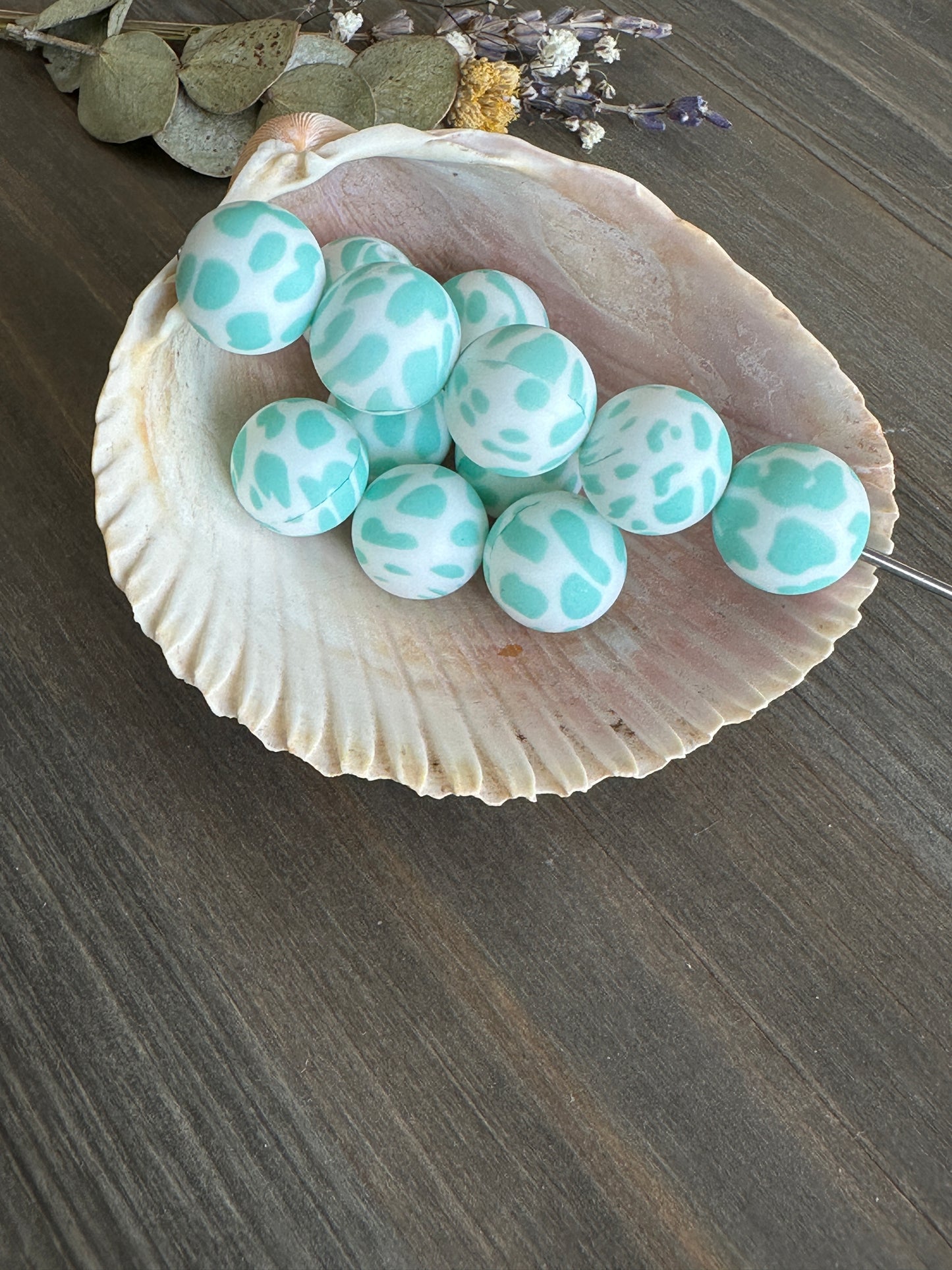 15mm Round Print Design Beads - Turquoise Cow